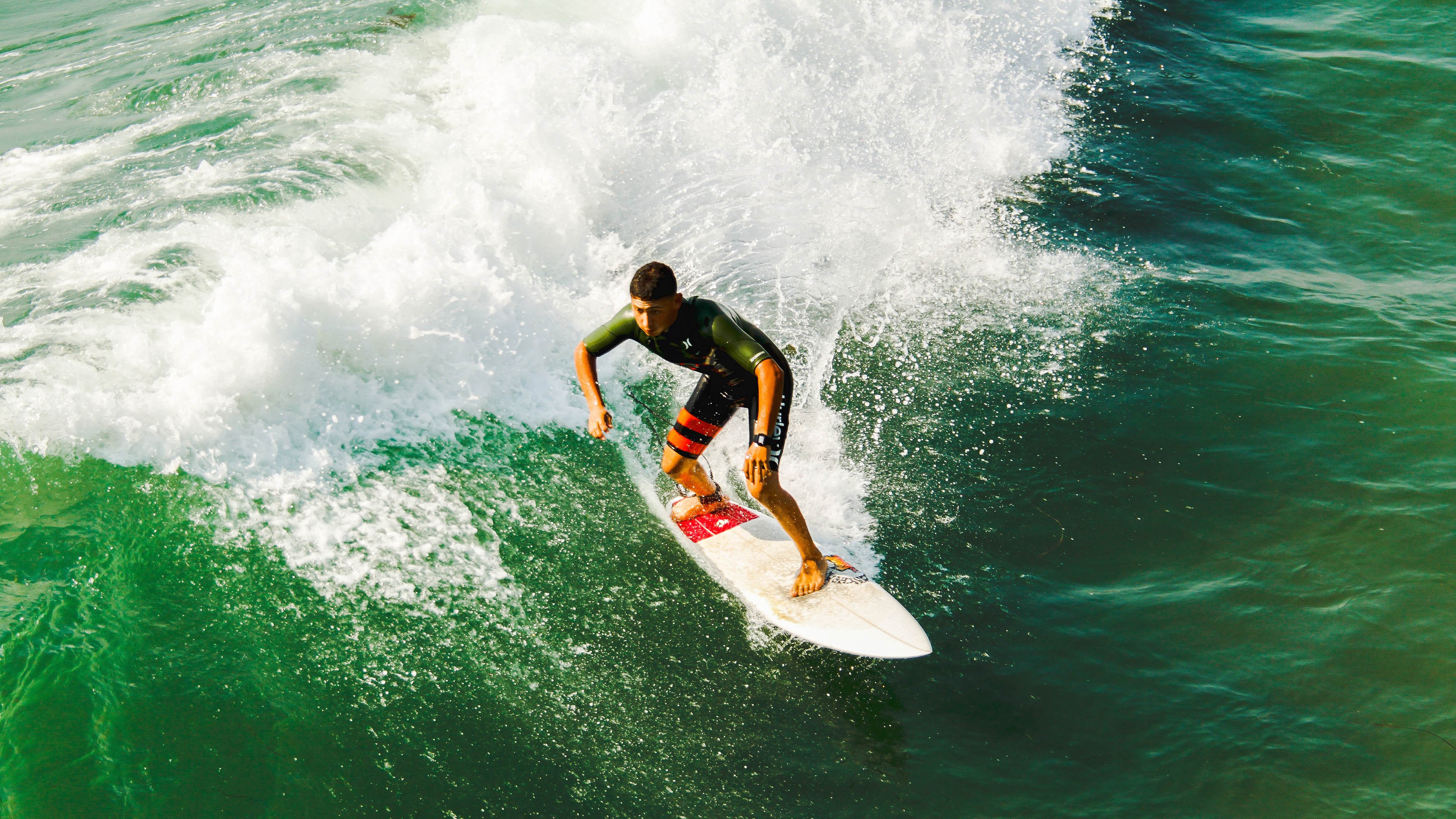 曼城淘汰皇马晋级欧冠决赛